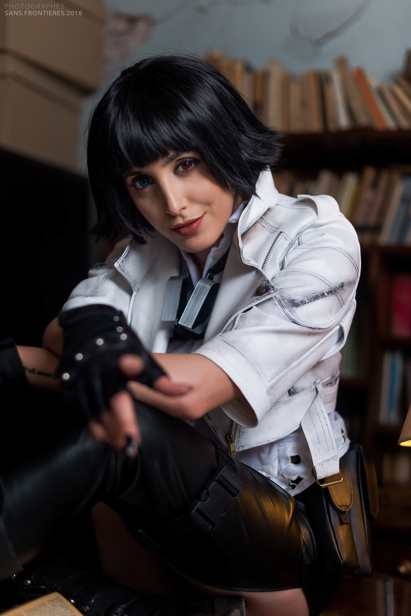 Illustration for article titled Devil May Cry Cosplay Gets A Little Romantic